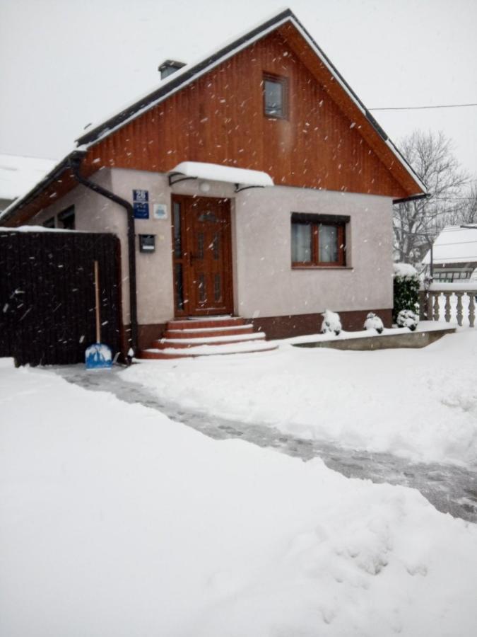 Apartman Anna Ogulin Zewnętrze zdjęcie