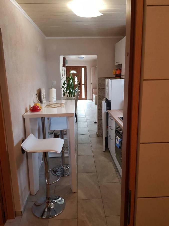 Apartman Anna Ogulin Zewnętrze zdjęcie