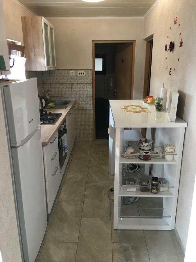 Apartman Anna Ogulin Zewnętrze zdjęcie